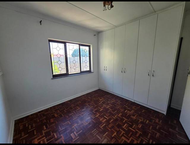 3 BEDROOM HOUSE FOR SALE IN OVERPORT